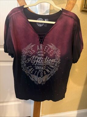 Affliction Ombre Lace-Up Graphic Tee - Burgundy/purple & Black -sparkly XL